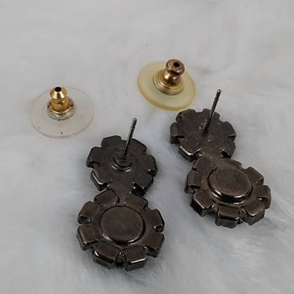 3/$15 Vintage Black Rhinestone Earrings - Picture 4 of 4